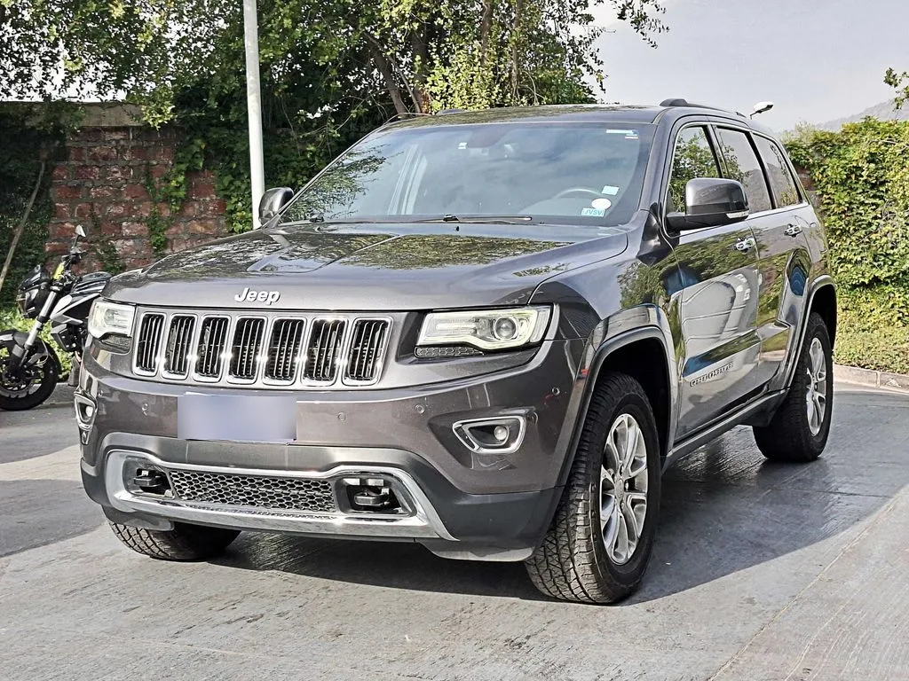 Jeep Grand Cherokee 3.6 Limited At 4x4 año 2016