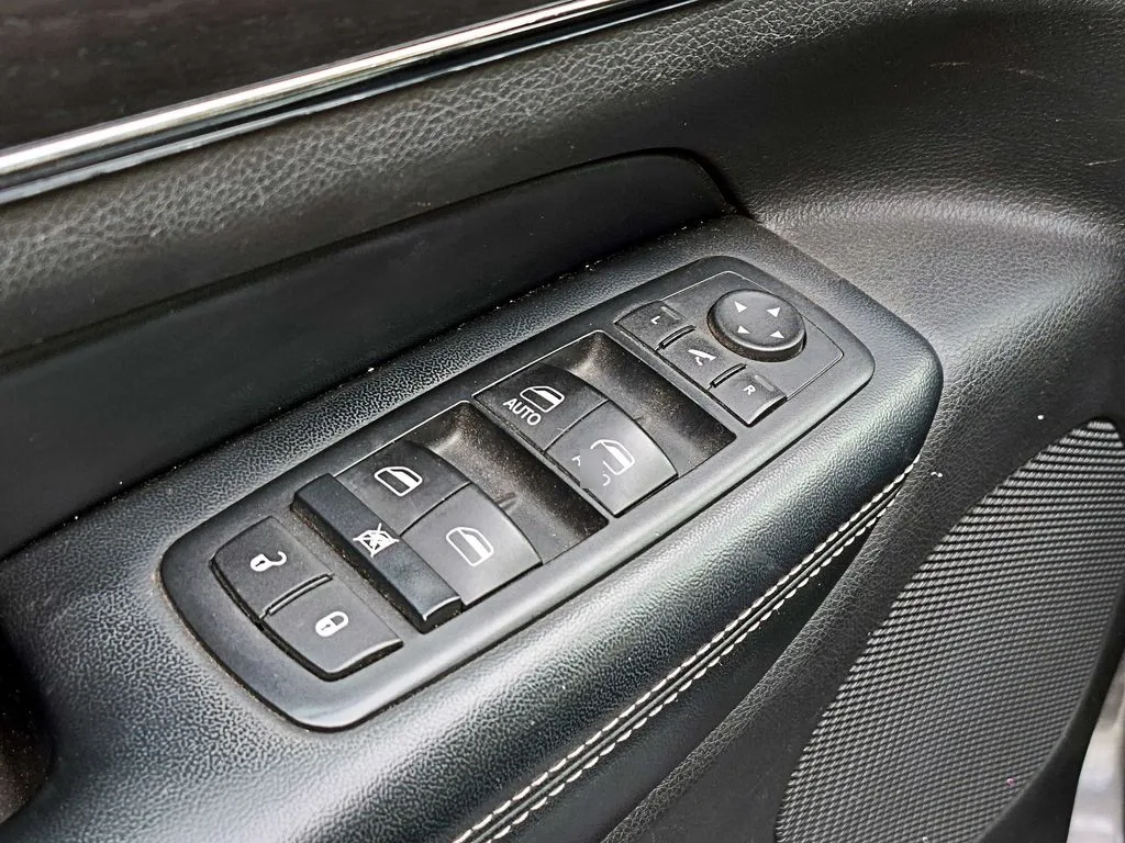 Jeep Grand Cherokee 3.6 Limited At 4x4 año 2016