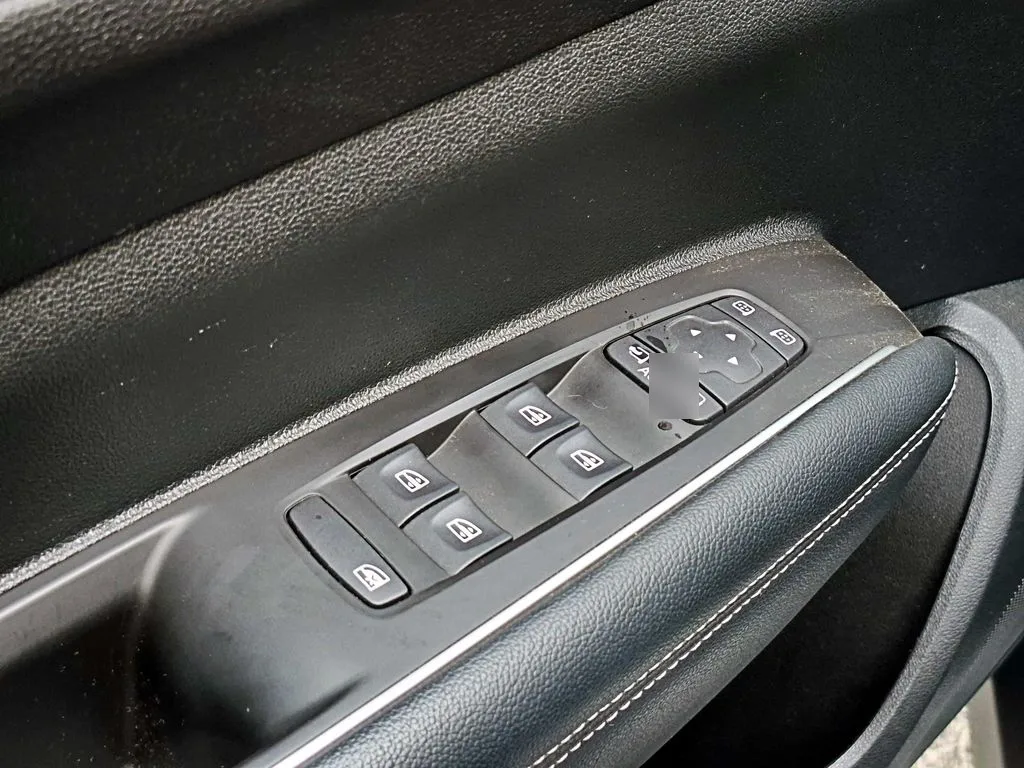 Renault Koleos 2.5 Zen Plus 4wd At 5p año 2023
