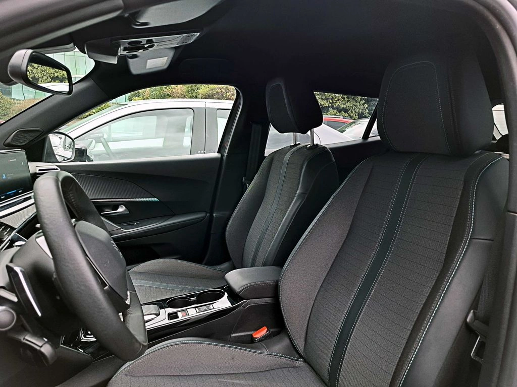 Peugeot 2008 1.2 Gt Ev At año 2023