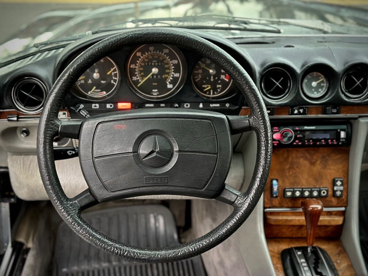 Mercedes-Benz 380 Sl año 1985