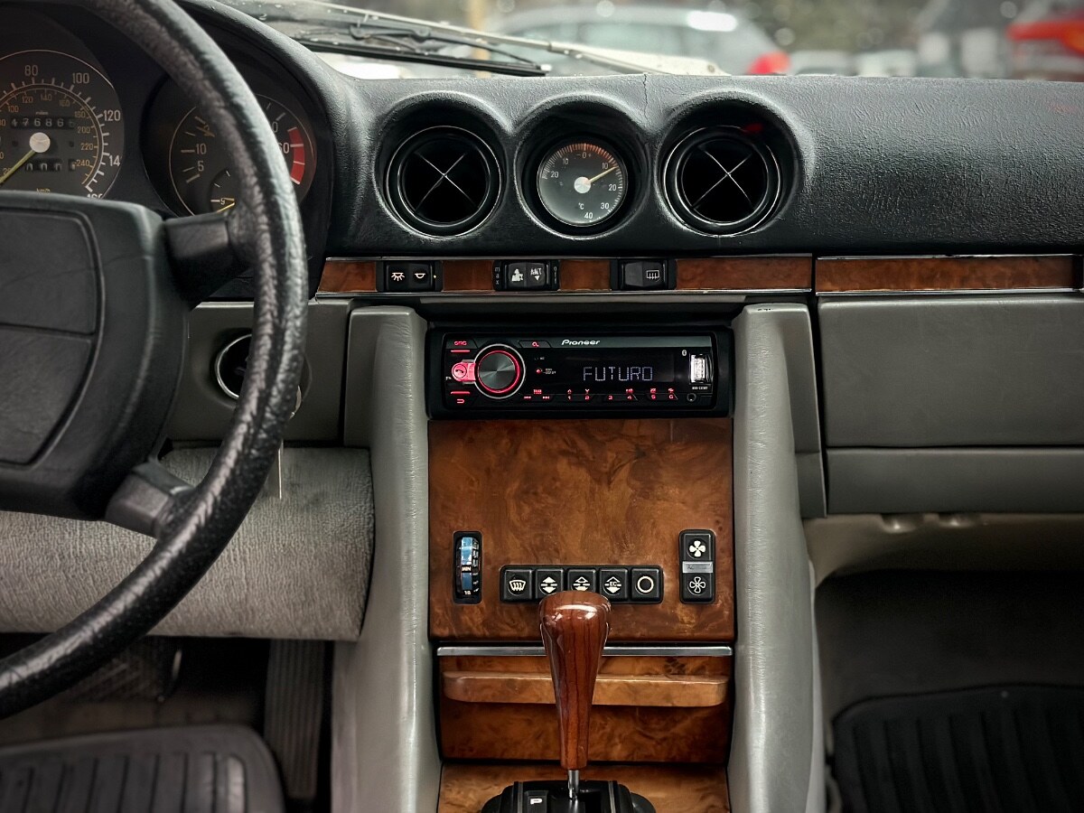 Mercedes-Benz 380 Sl año 1985