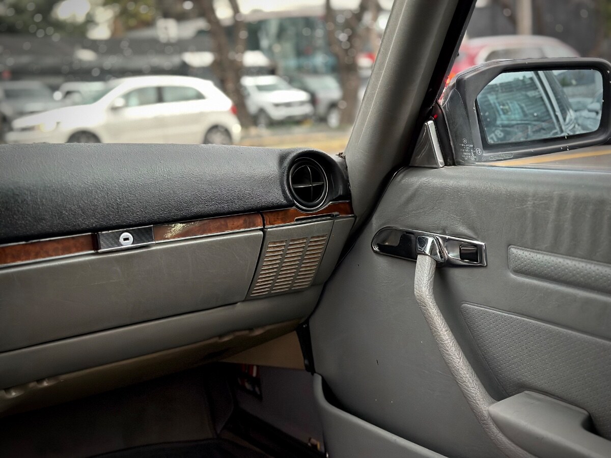 Mercedes-Benz 380 Sl año 1985