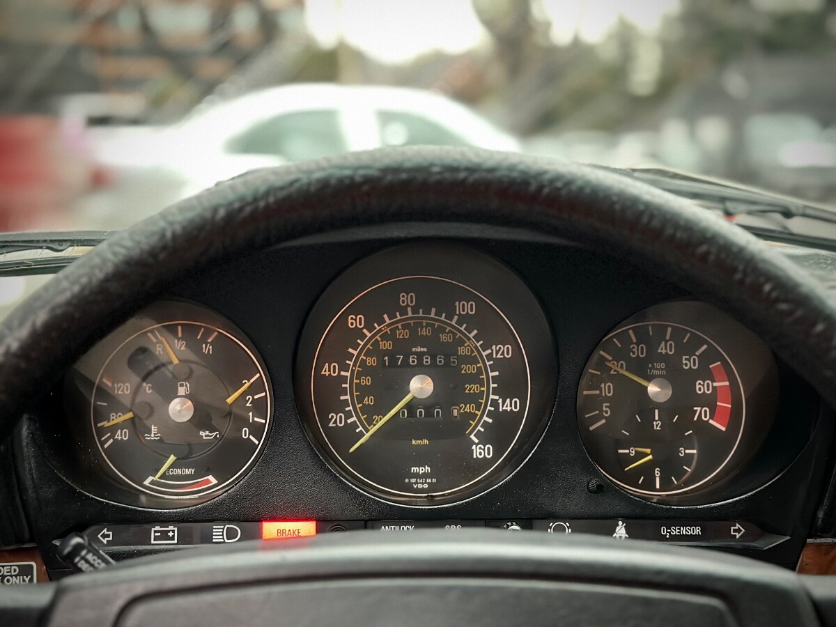 Mercedes-Benz 380 Sl año 1985