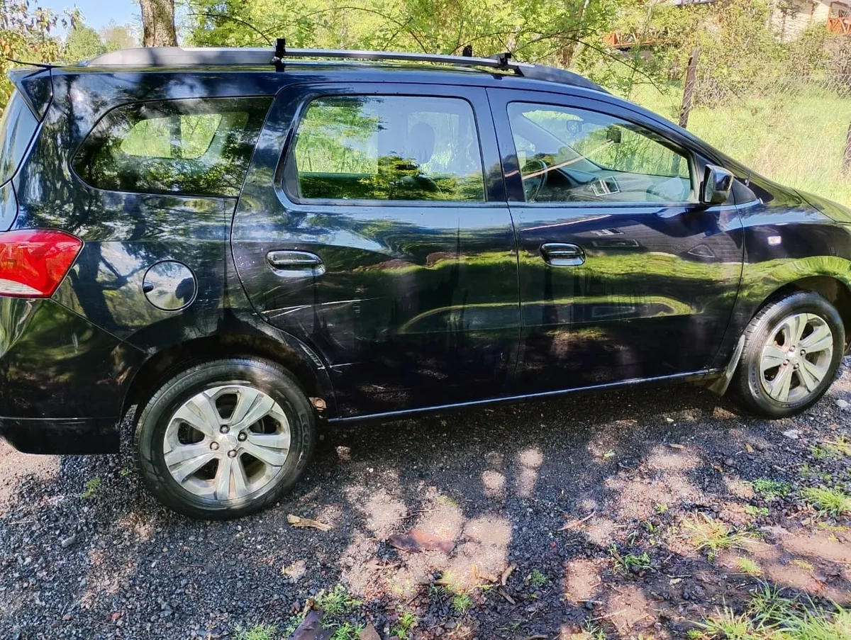 CHEVROLET SPIN 1.8 Activ At año 2021