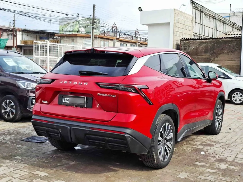 Jetour Dashing 1.5t Lux 4x2 Mt 5p año 2024