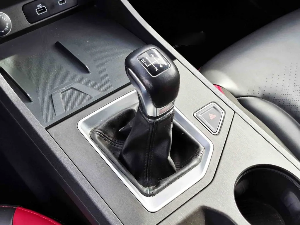 Jetour Dashing 1.5t Lux 4x2 Mt 5p año 2024