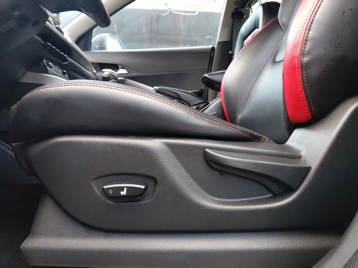 Chevrolet Groove 1.5 Premier S 4x2 Mt 5p año 2025