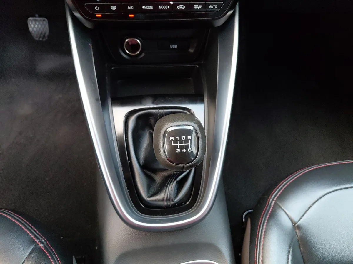 Chevrolet Groove 1.5 Premier S 4x2 Mt 5p año 2025