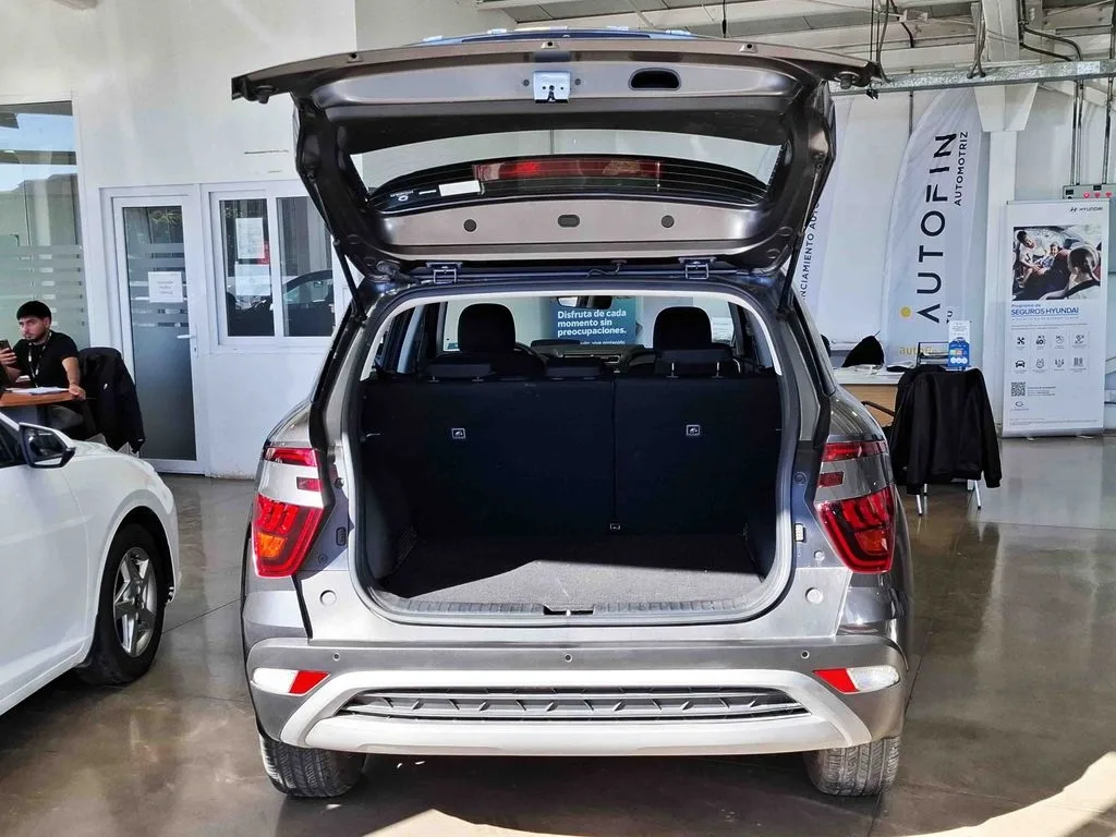 Hyundai Creta 1.5 Plus Su2id 4x2 Cvt At 5p año 2025