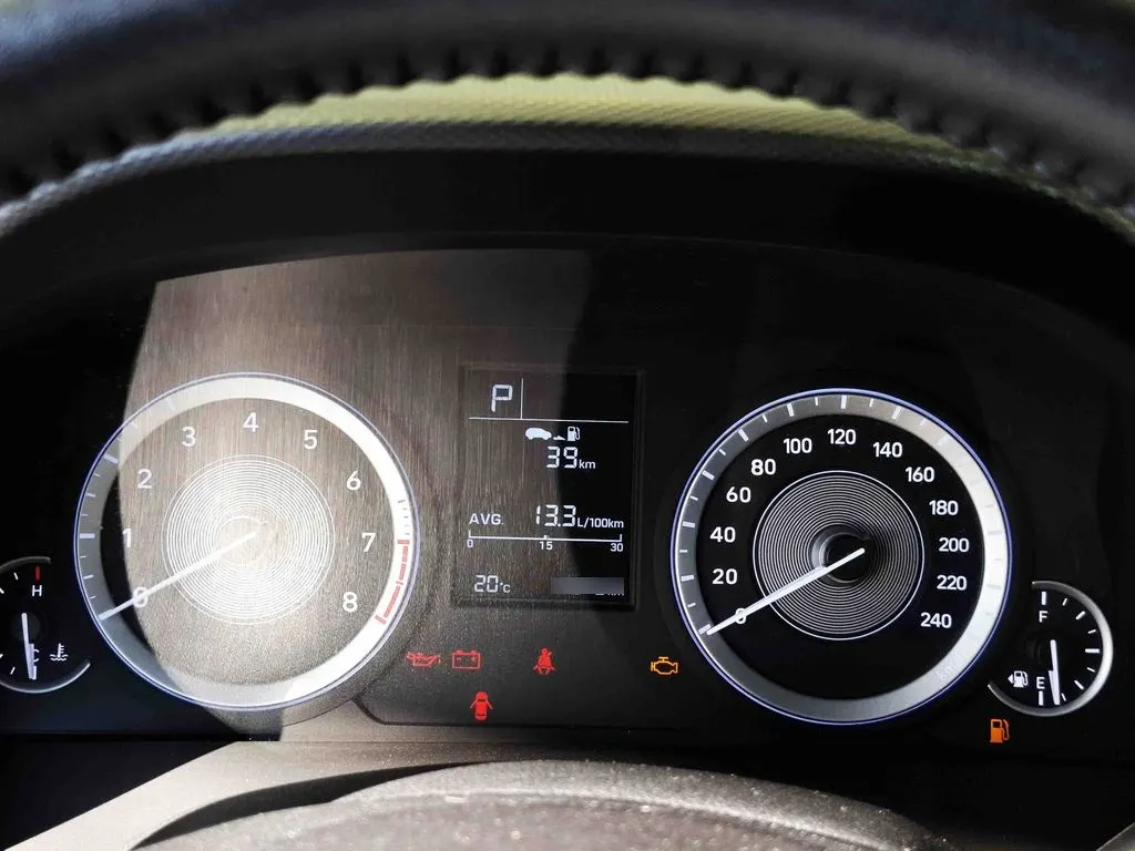 Hyundai Creta 1.5 Plus Su2id 4x2 Cvt At 5p año 2025