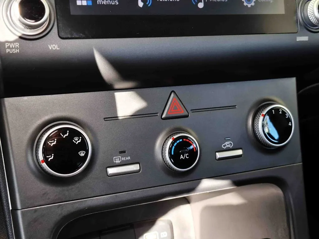 Hyundai Creta 1.5 Plus Su2id 4x2 Cvt At 5p año 2025