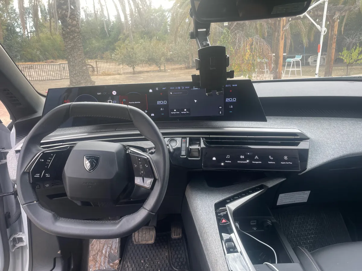 PEUGEOT 3008 1.2 Premiere Mhev 136 At Hibrido año 2025