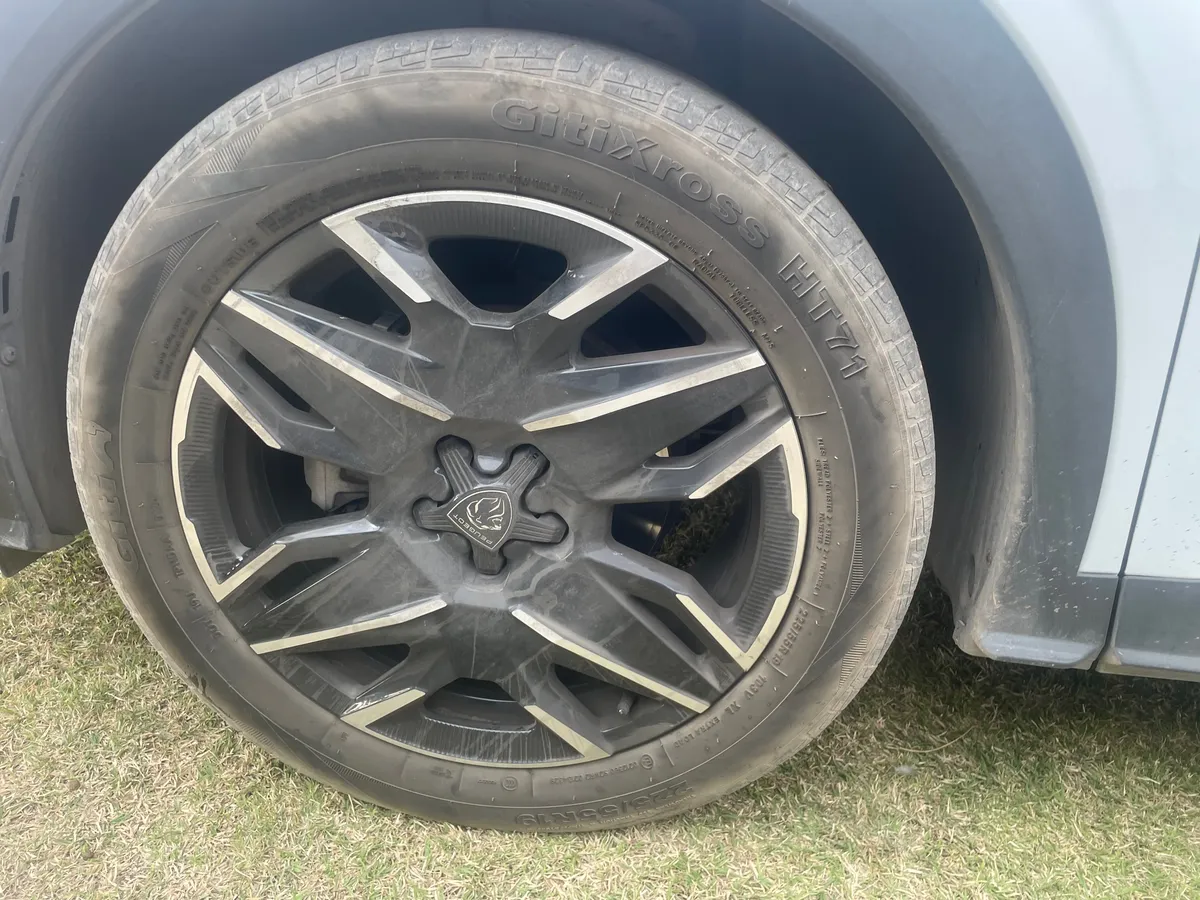 PEUGEOT 3008 1.2 Premiere Mhev 136 At Hibrido año 2025