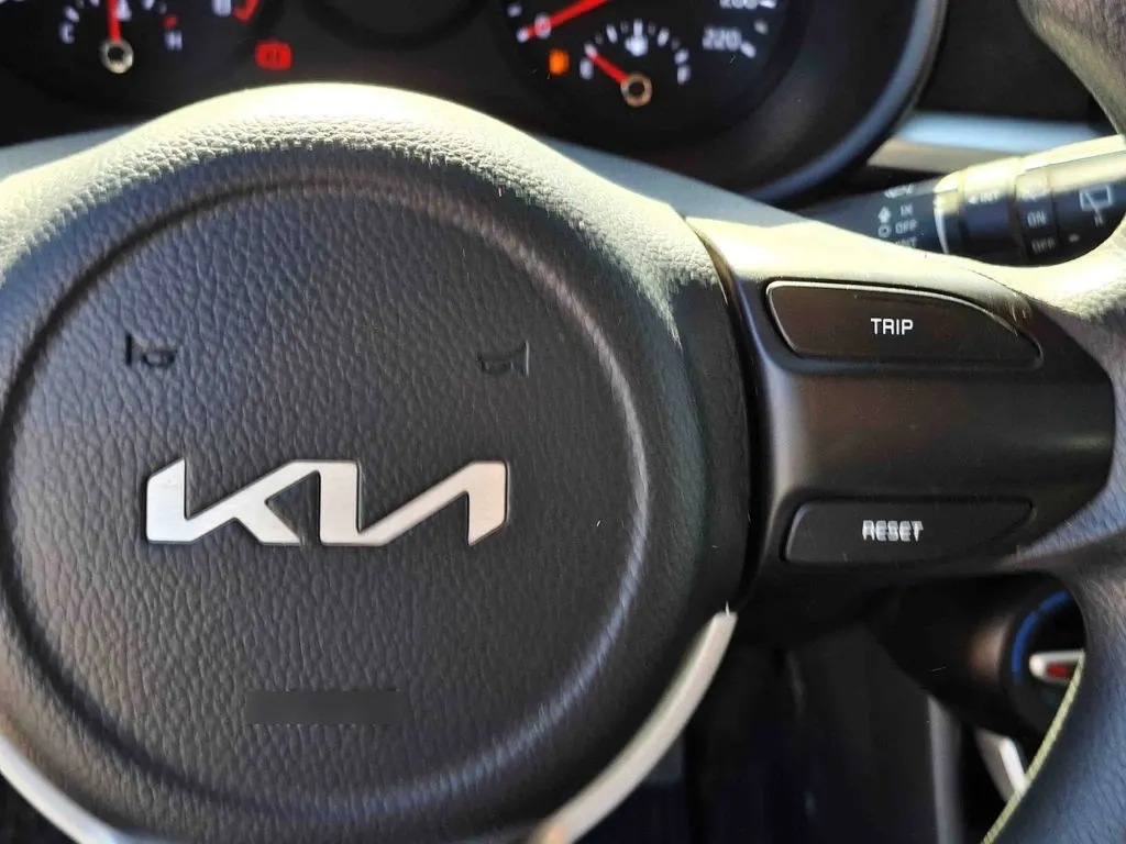 Kia Morning 1.2 Ex 4x2 Hb Abs Ac 5mt 5p año 2023