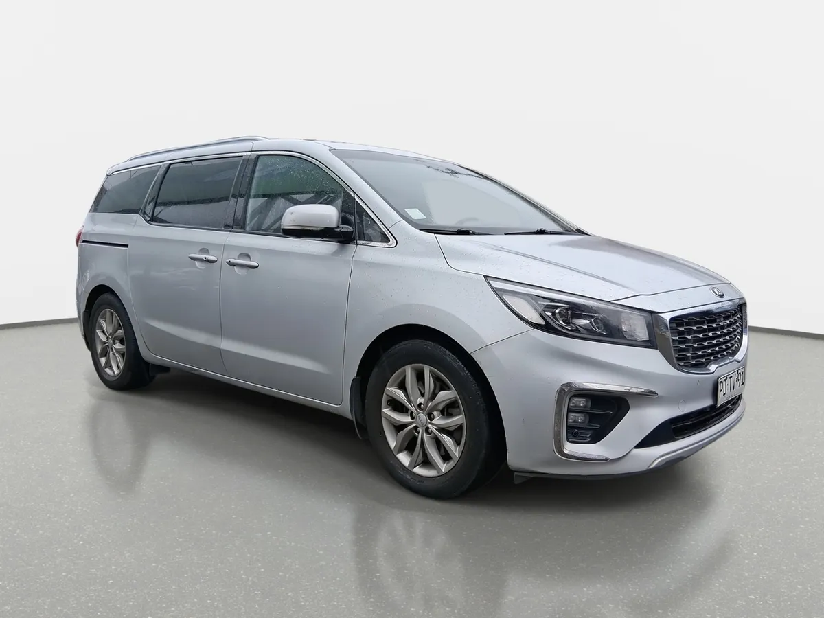 Kia Grand Carnival 2.2 Ex Diesel 4x2 8at 5p año 2020