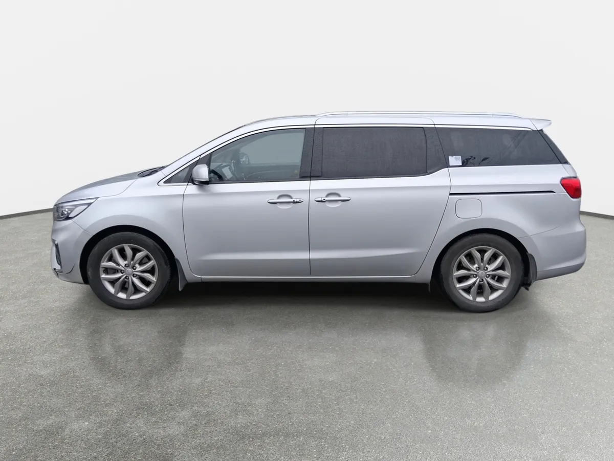 Kia Grand Carnival 2.2 Ex Diesel 4x2 8at 5p año 2020