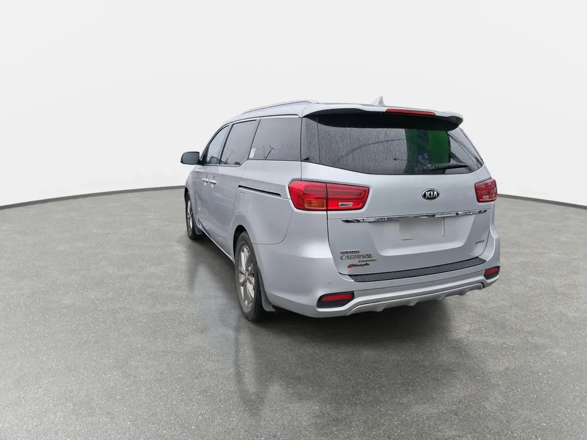 Kia Grand Carnival 2.2 Ex Diesel 4x2 8at 5p año 2020