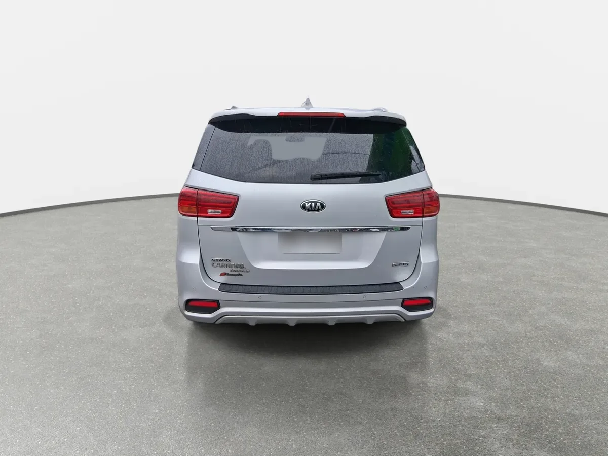 Kia Grand Carnival 2.2 Ex Diesel 4x2 8at 5p año 2020