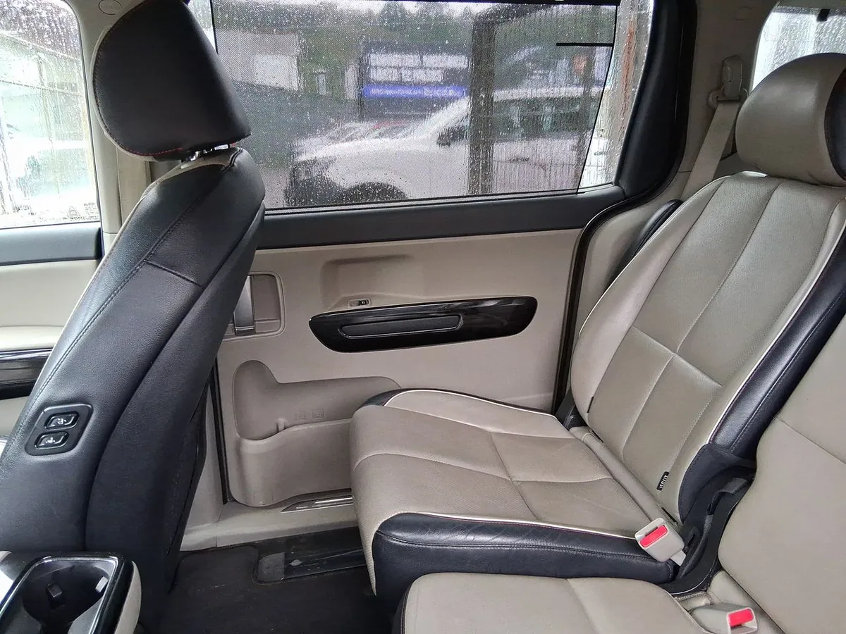 Kia Grand Carnival 2.2 Ex Diesel 4x2 8at 5p año 2020