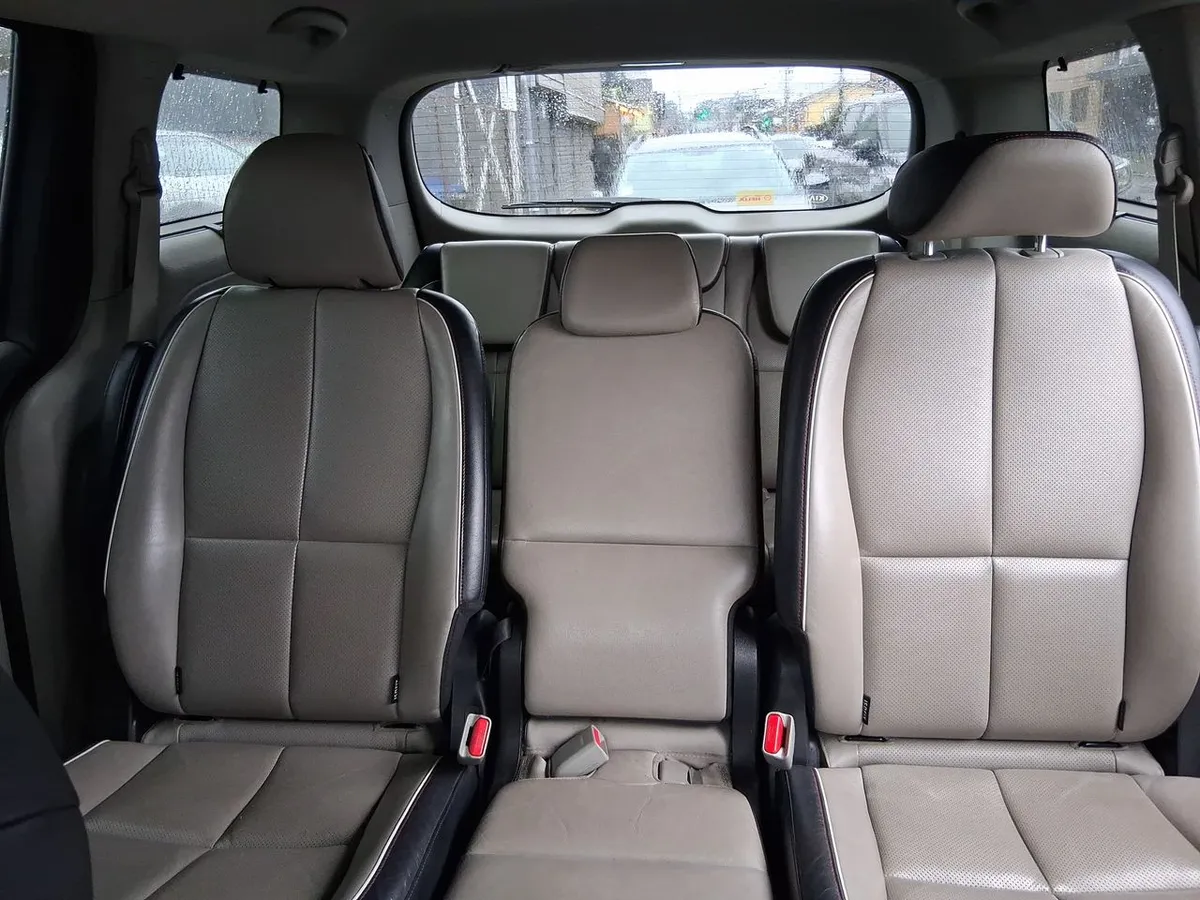 Kia Grand Carnival 2.2 Ex Diesel 4x2 8at 5p año 2020