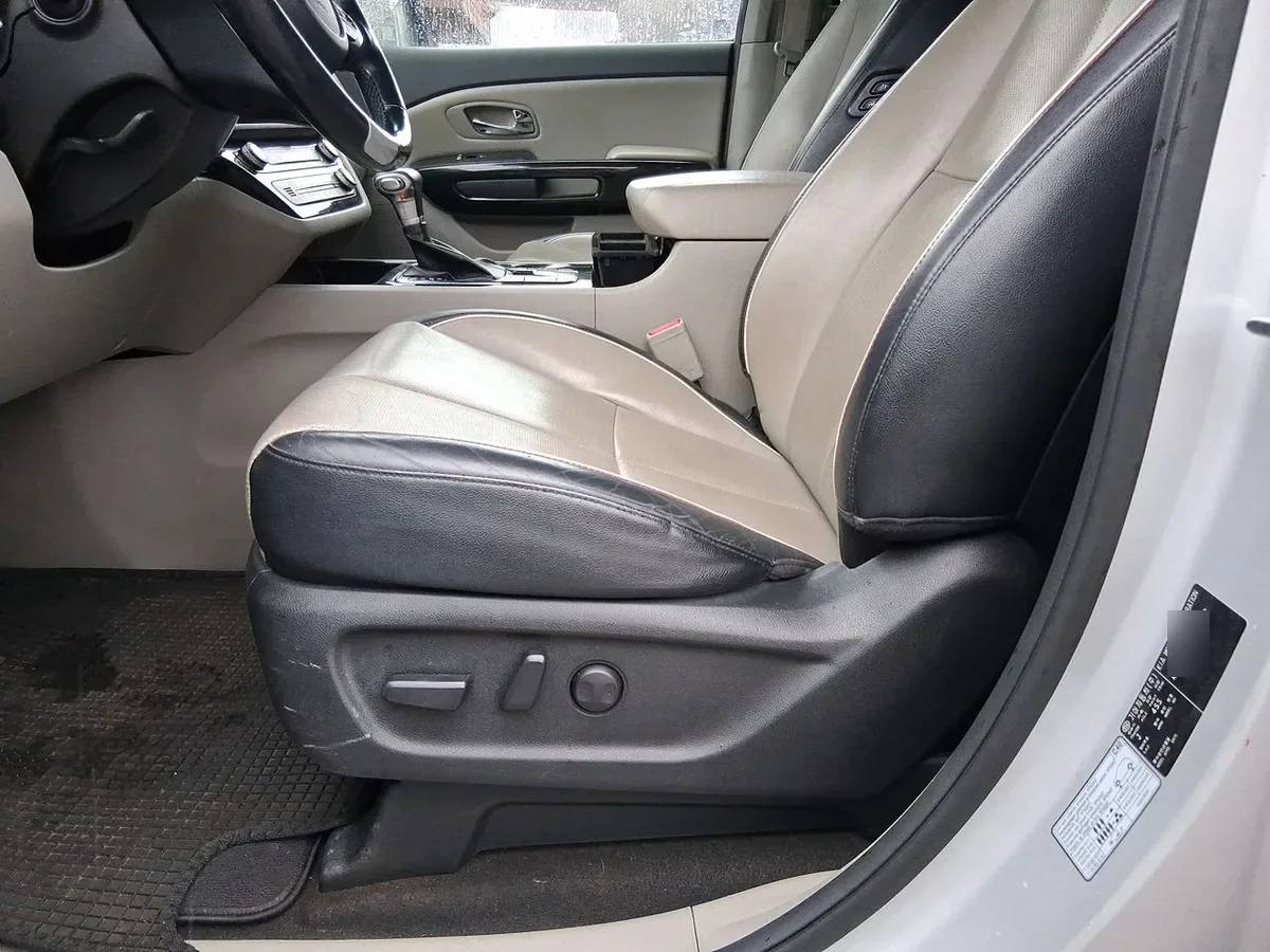 Kia Grand Carnival 2.2 Ex Diesel 4x2 8at 5p año 2020