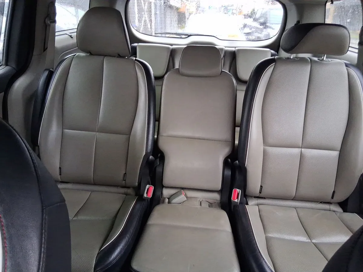 Kia Grand Carnival 2.2 Ex Diesel 4x2 8at 5p año 2020
