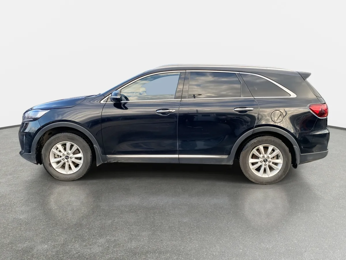 Kia Sorento 2.4 Ex 2wd Mt 5p año 2019
