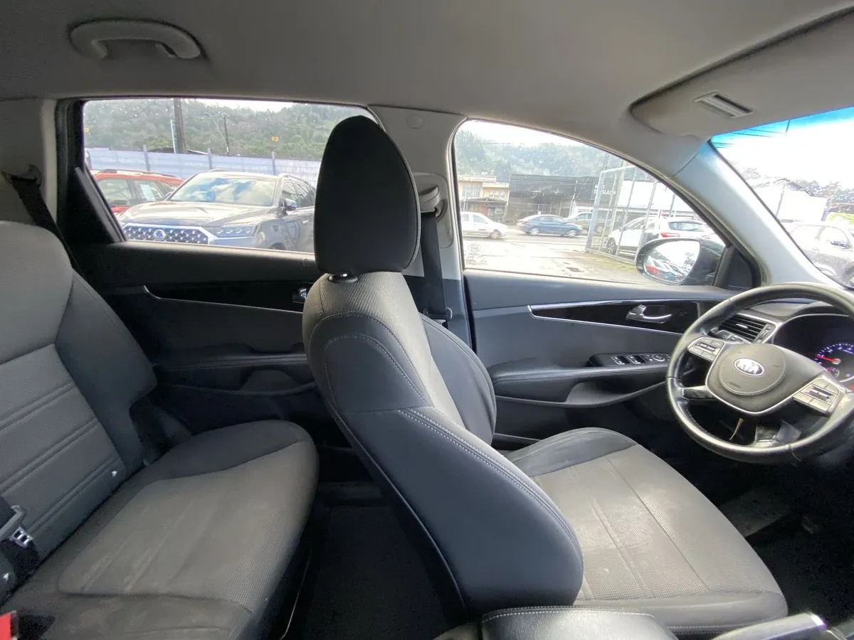 Kia Sorento 2.4 Ex 2wd Mt 5p año 2019