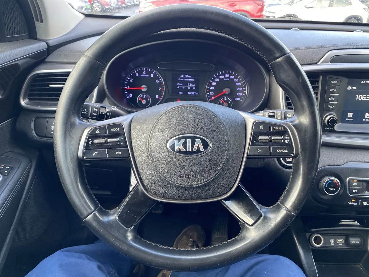 Kia Sorento 2.4 Ex 2wd Mt 5p año 2019
