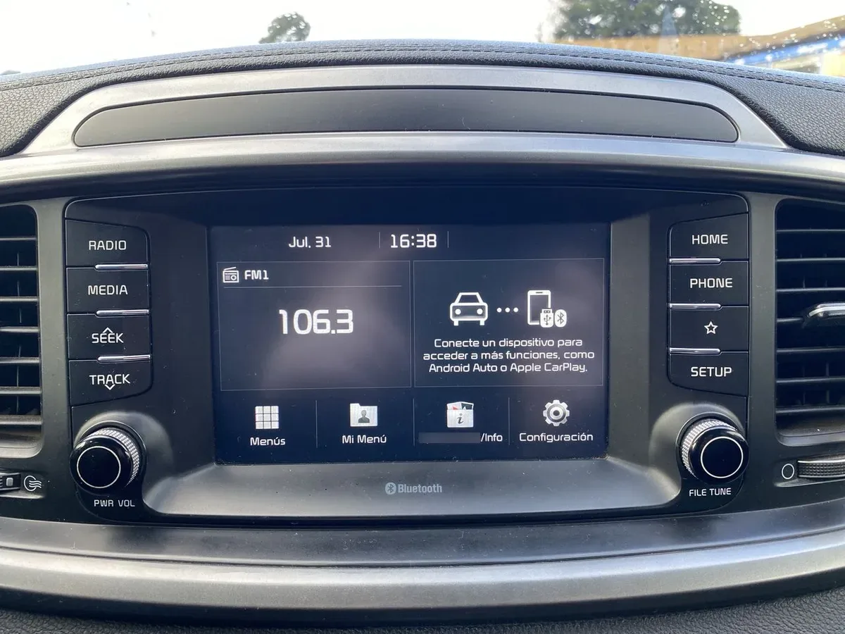 Kia Sorento 2.4 Ex 2wd Mt 5p año 2019