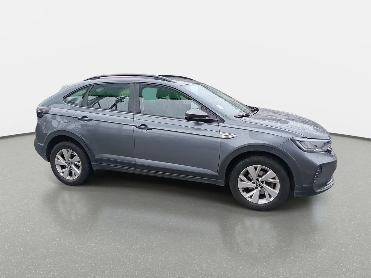 Volkswagen Nivus 1.0 Tsi Comfortline 4x2 At 5p año 2024