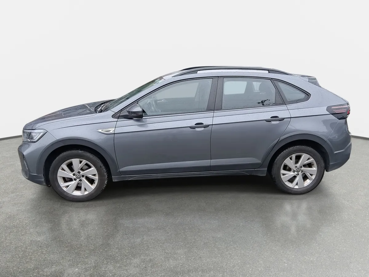 Volkswagen Nivus 1.0 Tsi Comfortline 4x2 At 5p año 2024
