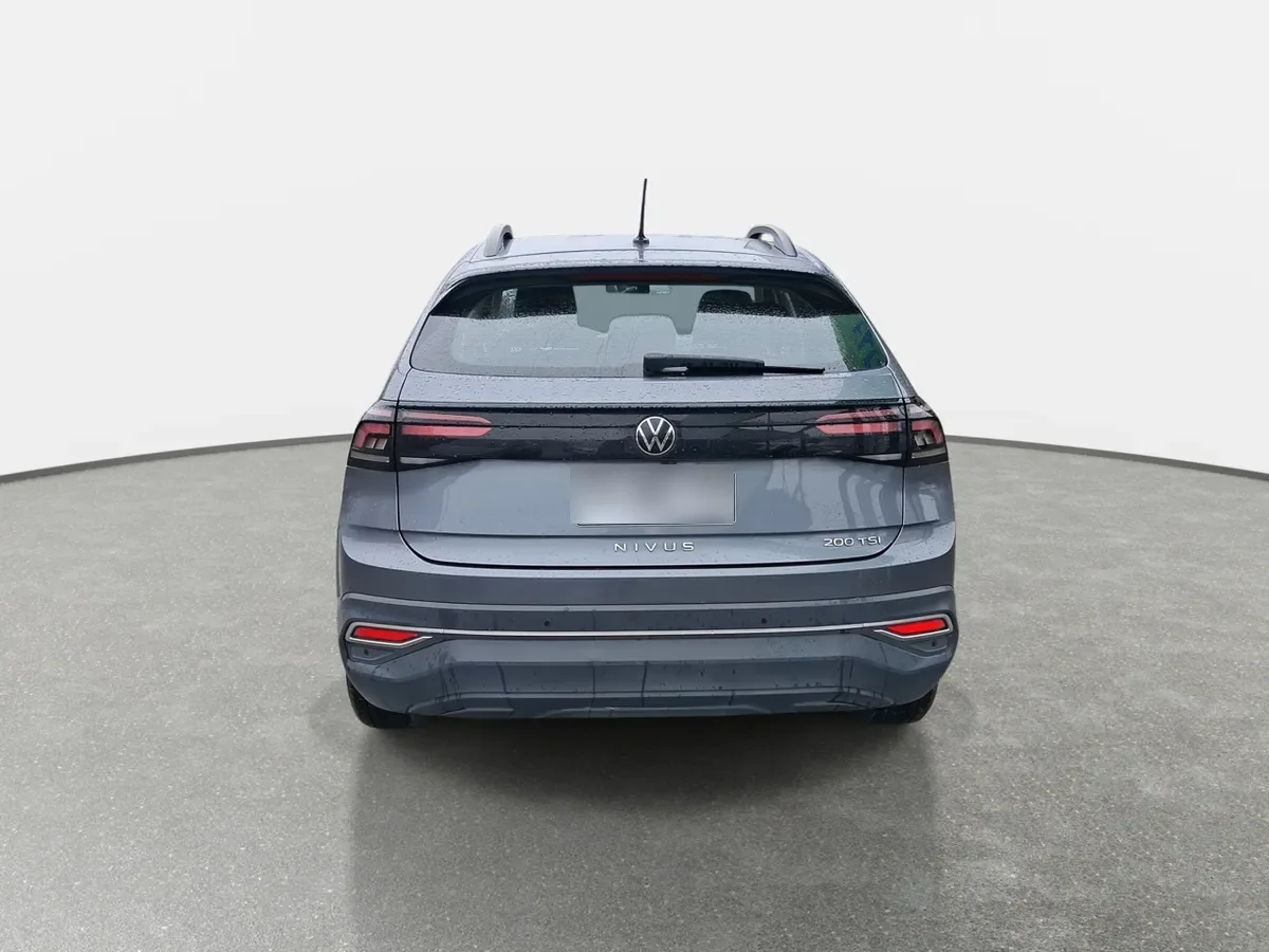 Volkswagen Nivus 1.0 Tsi Comfortline 4x2 At 5p año 2024