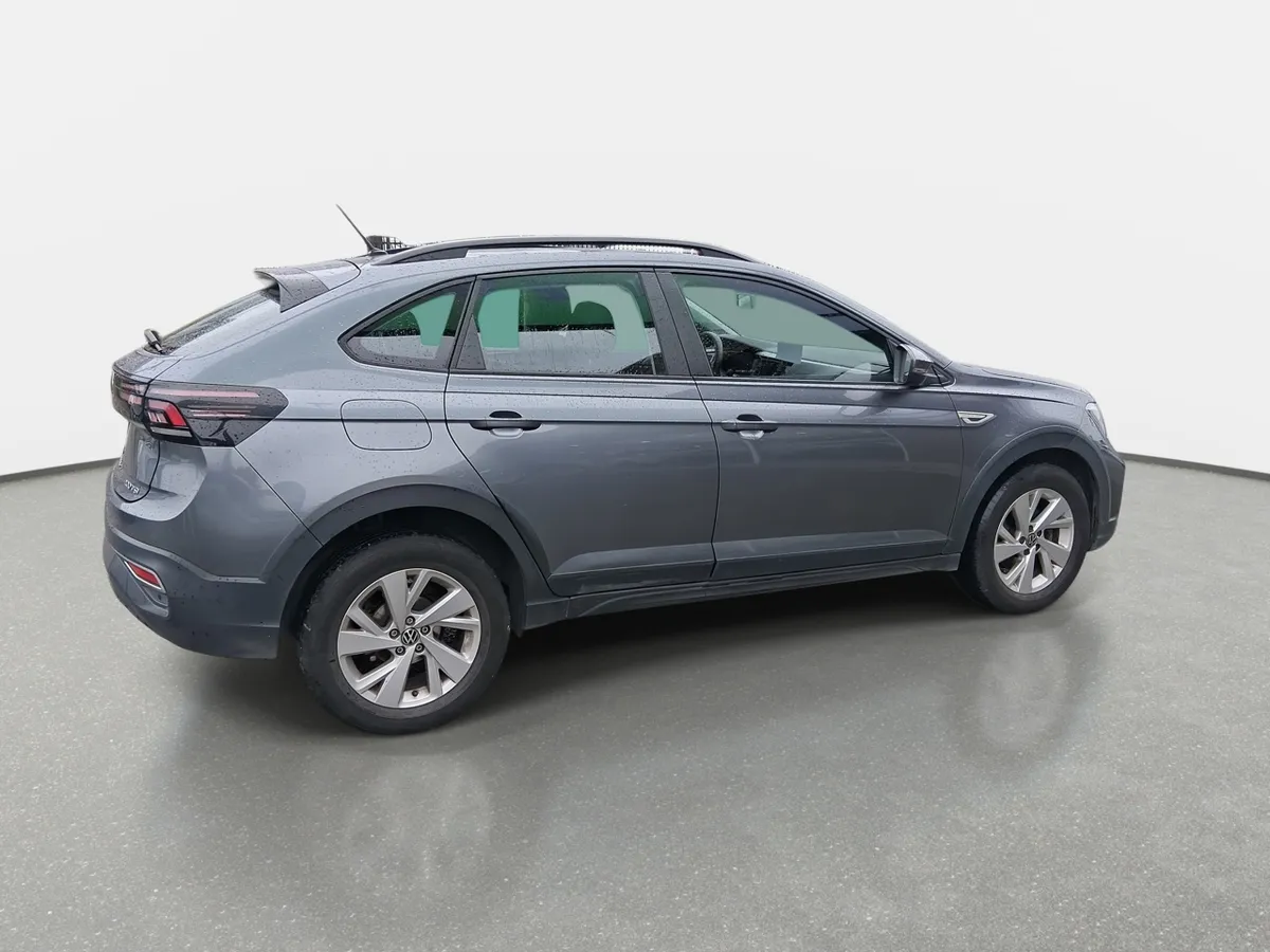 Volkswagen Nivus 1.0 Tsi Comfortline 4x2 At 5p año 2024
