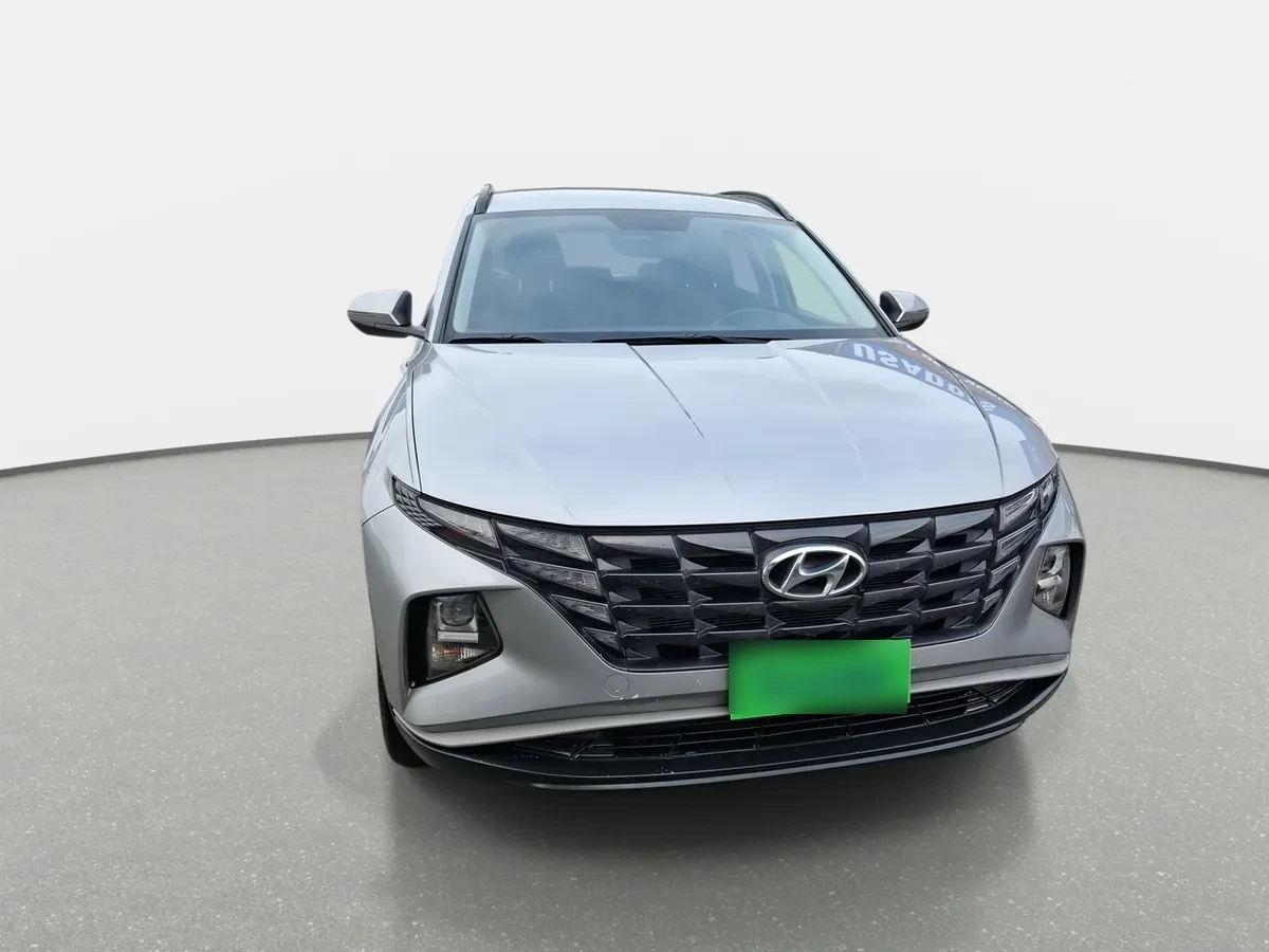 Hyundai Tucson 2.0 Nx4 Plus Fl 2wd At 5p año 2025