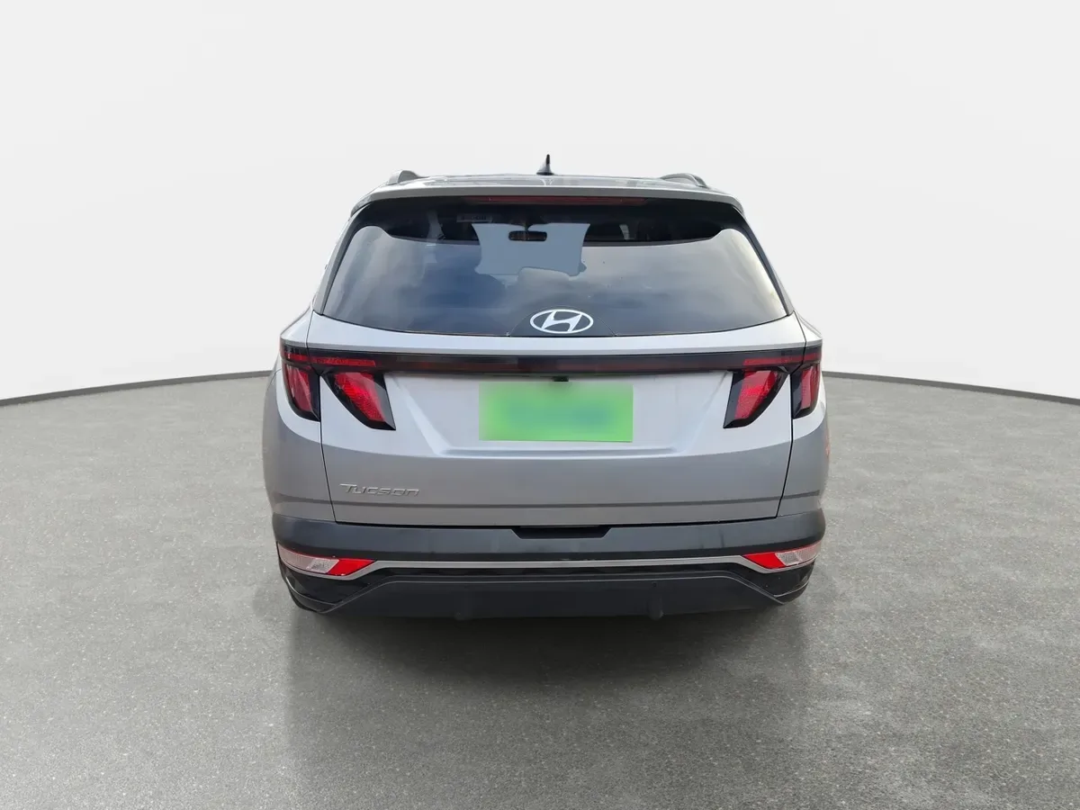 Hyundai Tucson 2.0 Nx4 Plus Fl 2wd At 5p año 2025