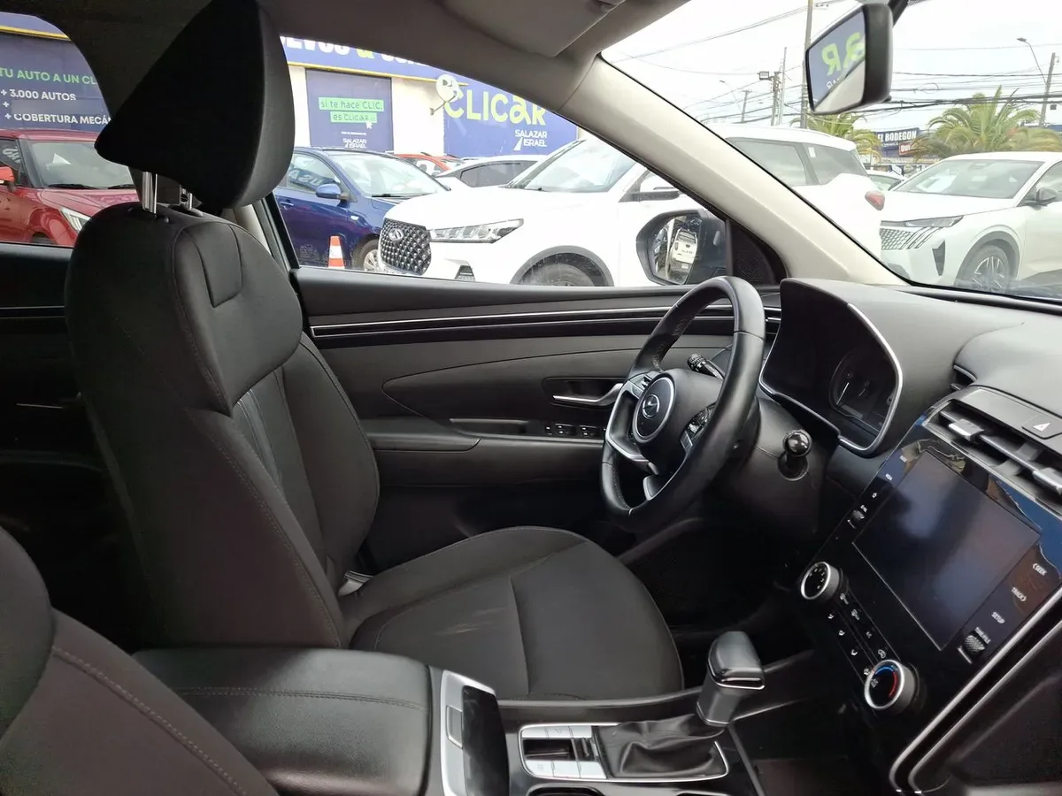 Hyundai Tucson 2.0 Nx4 Plus Fl 2wd At 5p año 2025