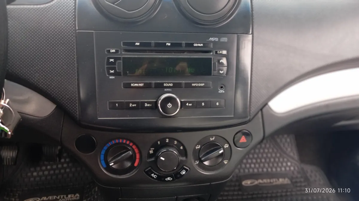 Chevrolet Aveo 1.4 Iii Ls Hb 3p Mt Ac año 2011