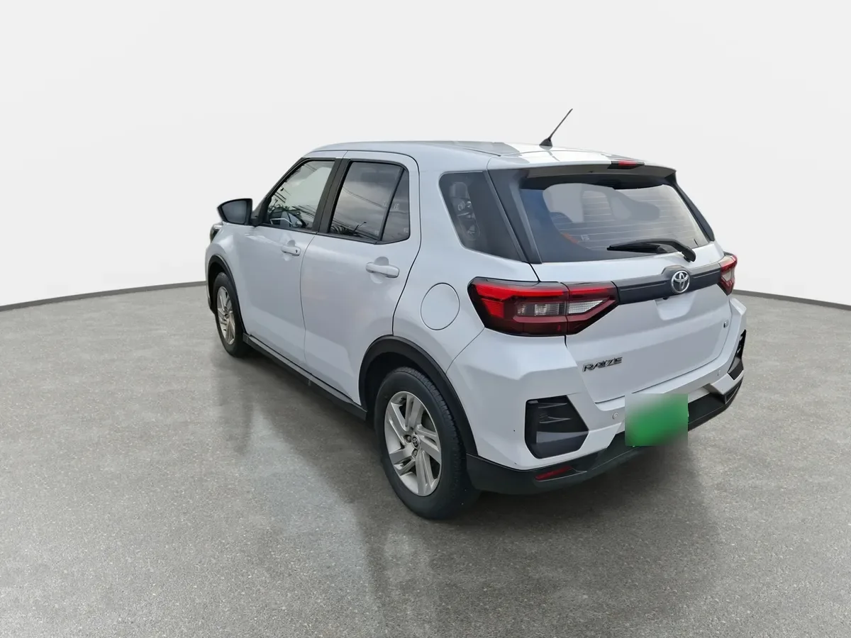 Toyota Raize 1.2 E 4x2 At 5p año 2022