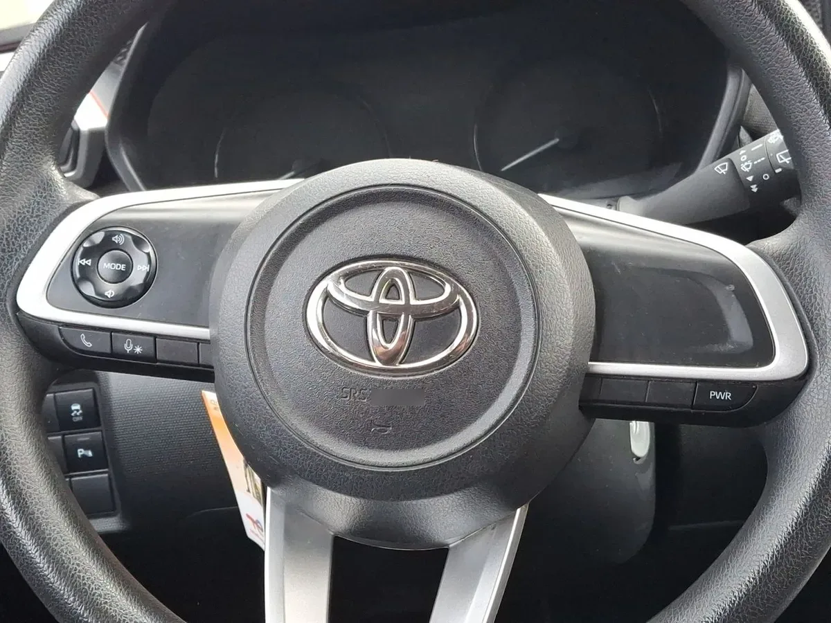 Toyota Raize 1.2 E 4x2 At 5p año 2022