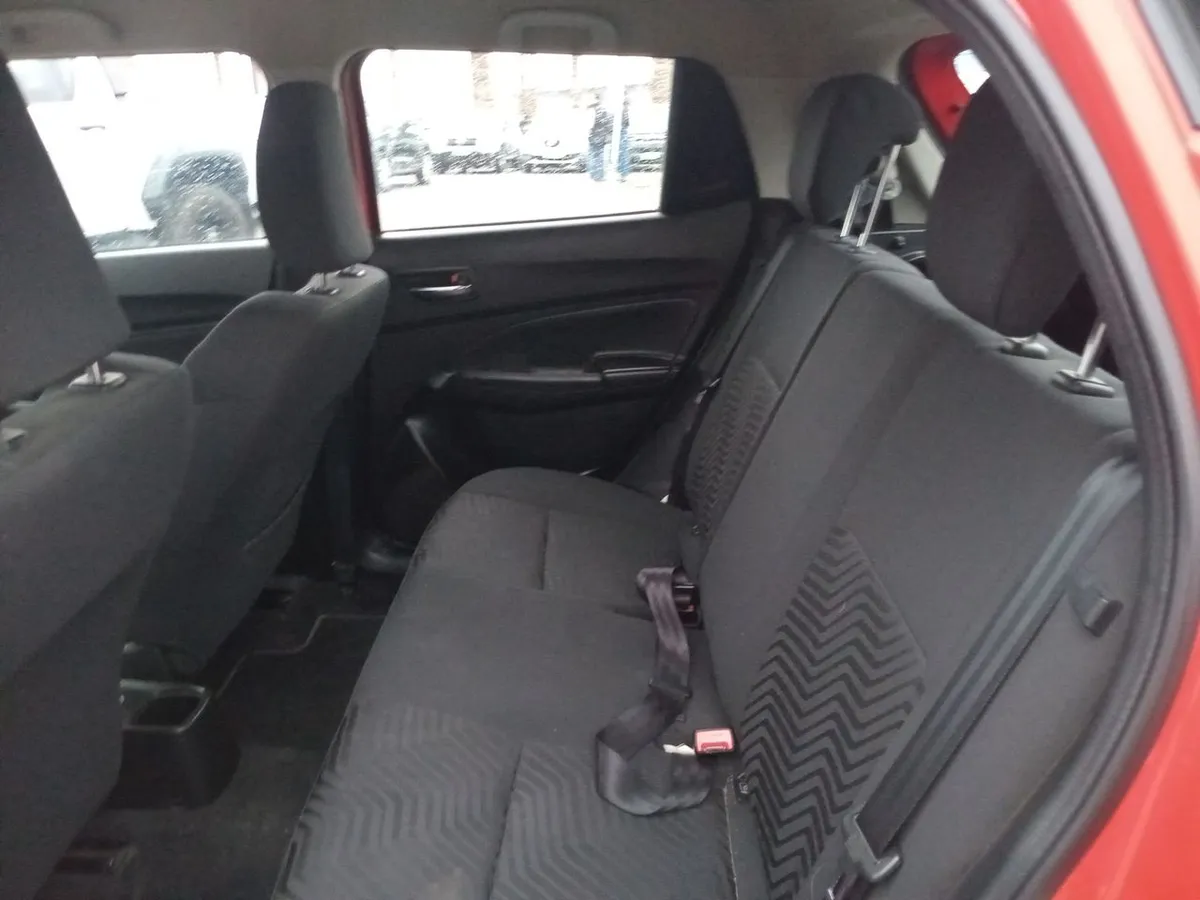 Suzuki Swift 1.2 Gl Sport 4x2 Hb Mt 5p año 2023