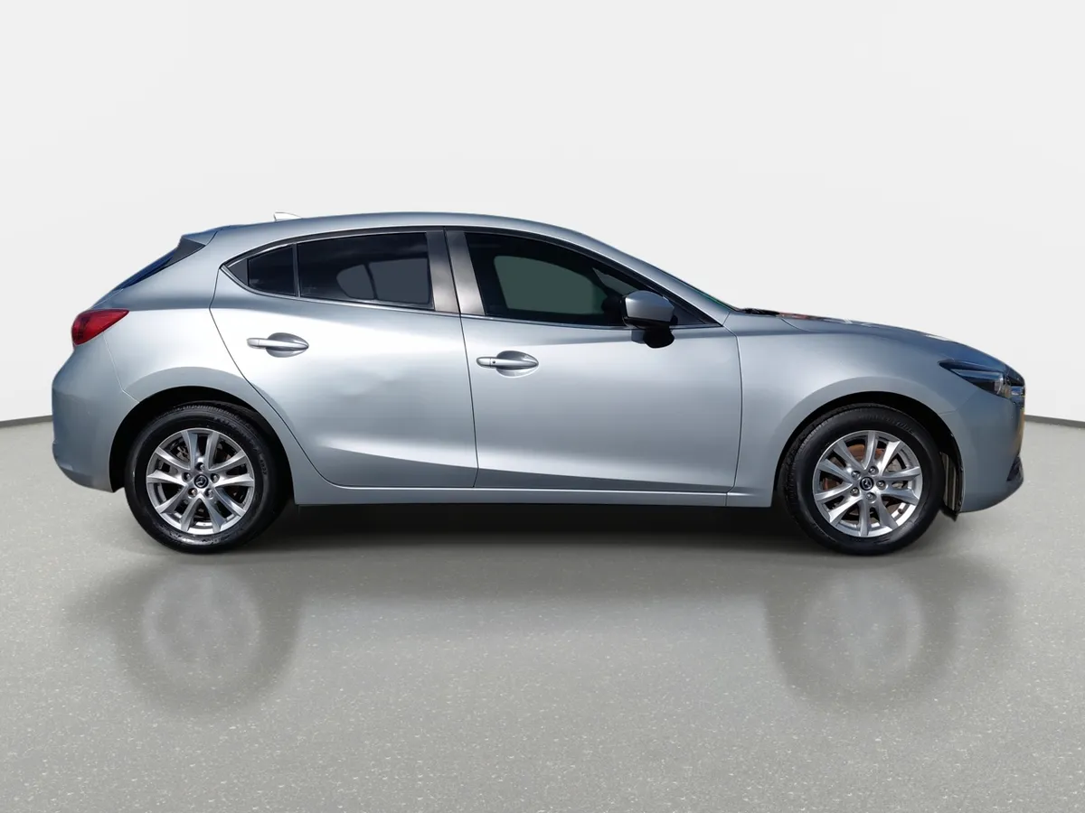 Mazda 3 2.0 Sport V Hb 6mt 5p año 2020