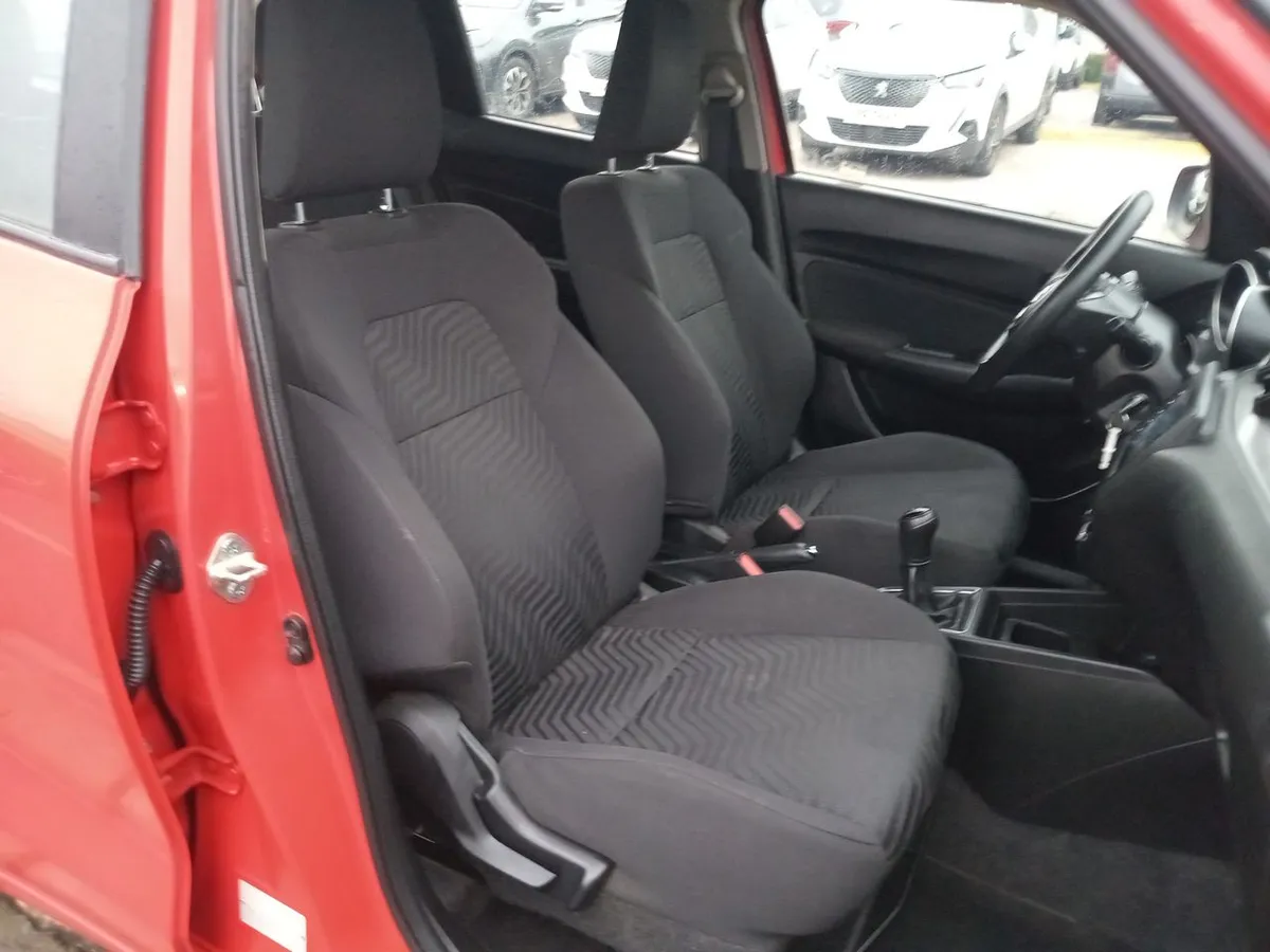 Suzuki Swift 1.2 Gl Sport 4x2 Hb Mt 5p año 2023