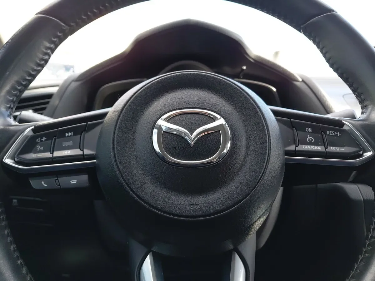 Mazda 3 2.0 Sport V Hb 6mt 5p año 2020