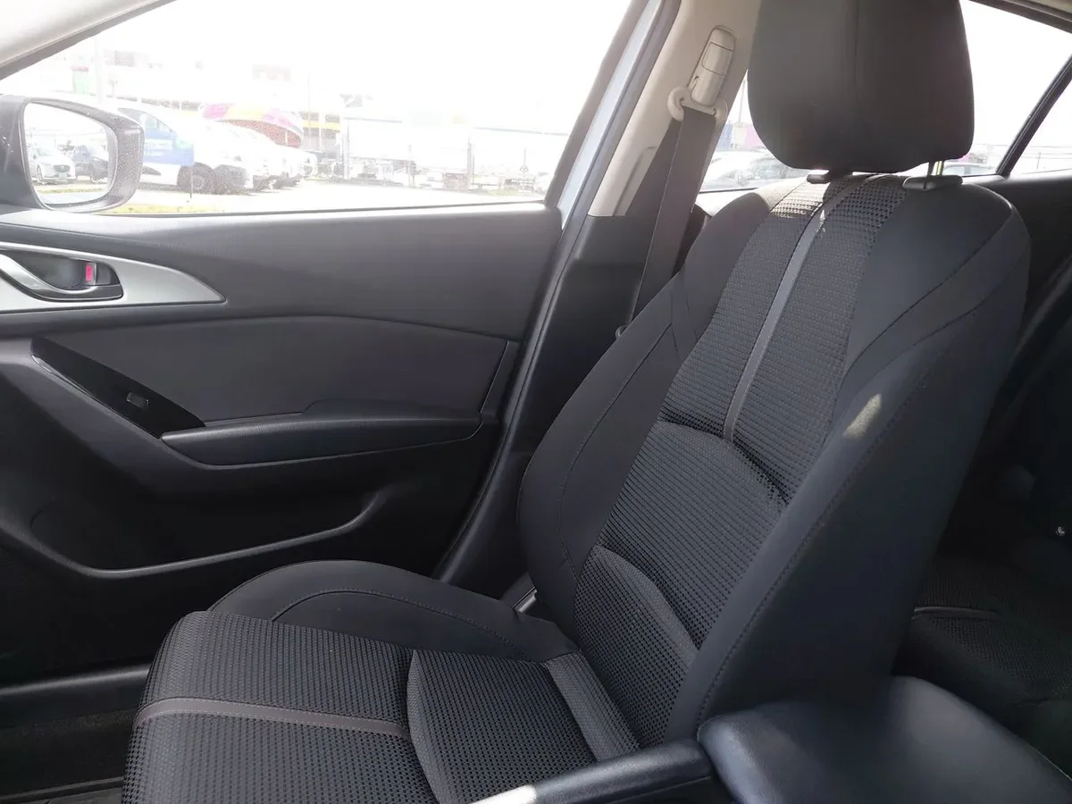Mazda 3 2.0 Sport V Hb 6mt 5p año 2020