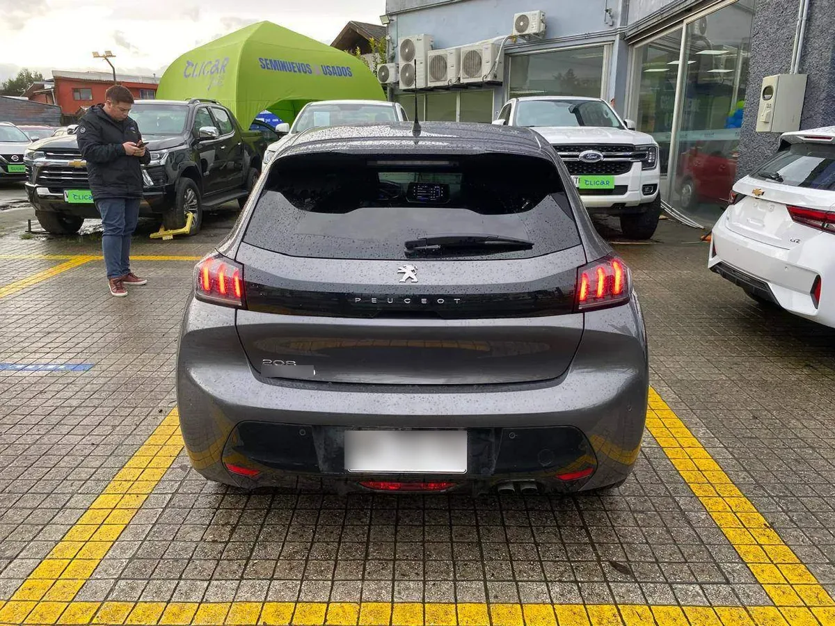 Peugeot 208 1.2 Puretech Allure Pack 4x2 130 Eat8 5p año 2022