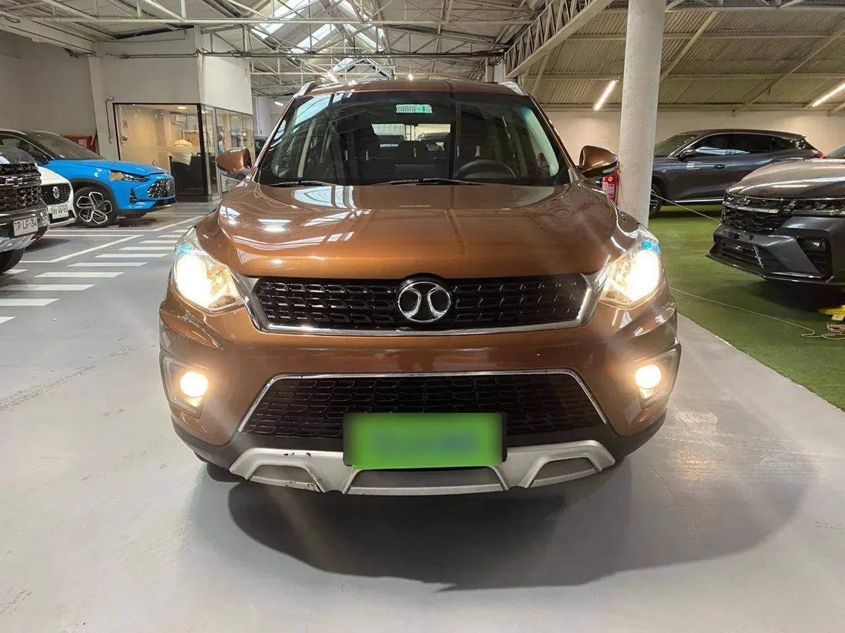 BAIC X35 1.5 Luxury 4x2 Mt 5p año 2019