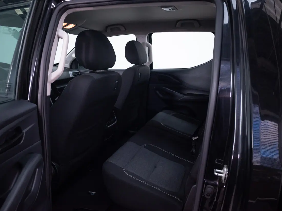 Peugeot Landtrek Landtrek 1.9 Active Bluehdi 180 At 4x4 Diesel año 2024