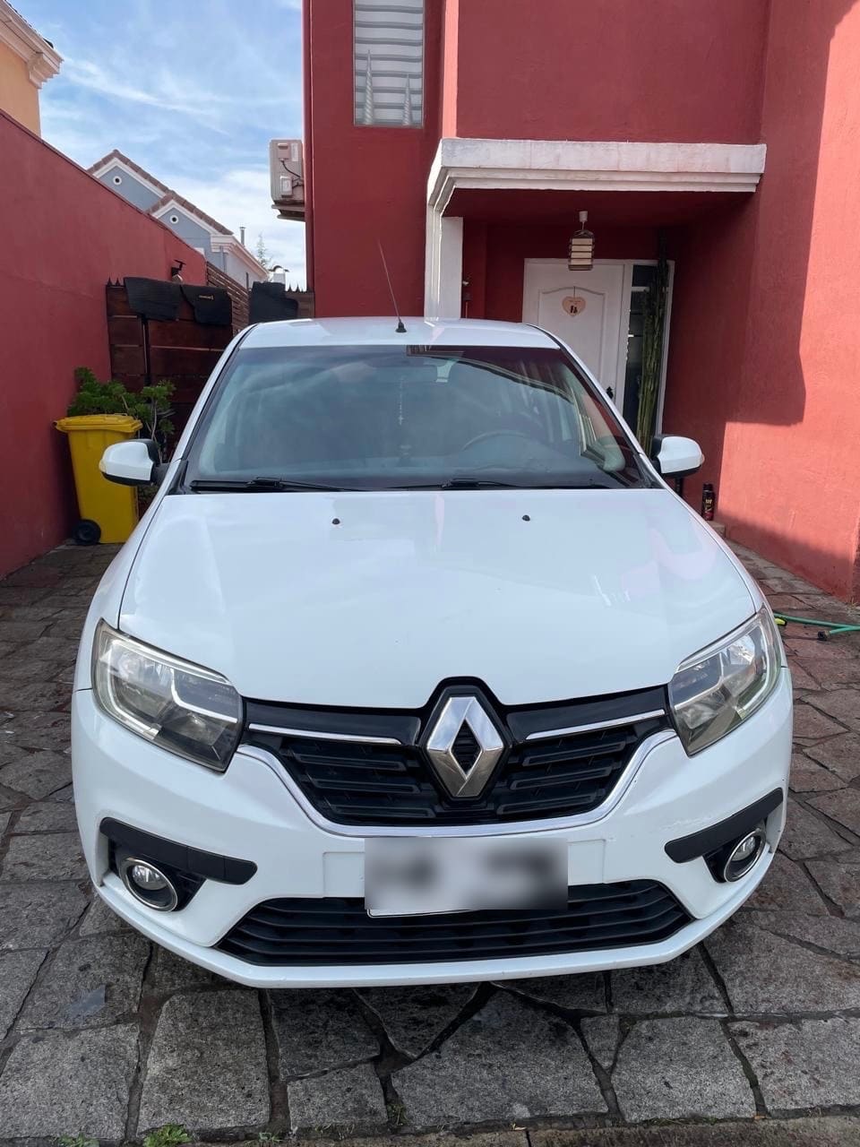 RENAULT SYMBOL 1.6 Intens Tech Mt año 2018